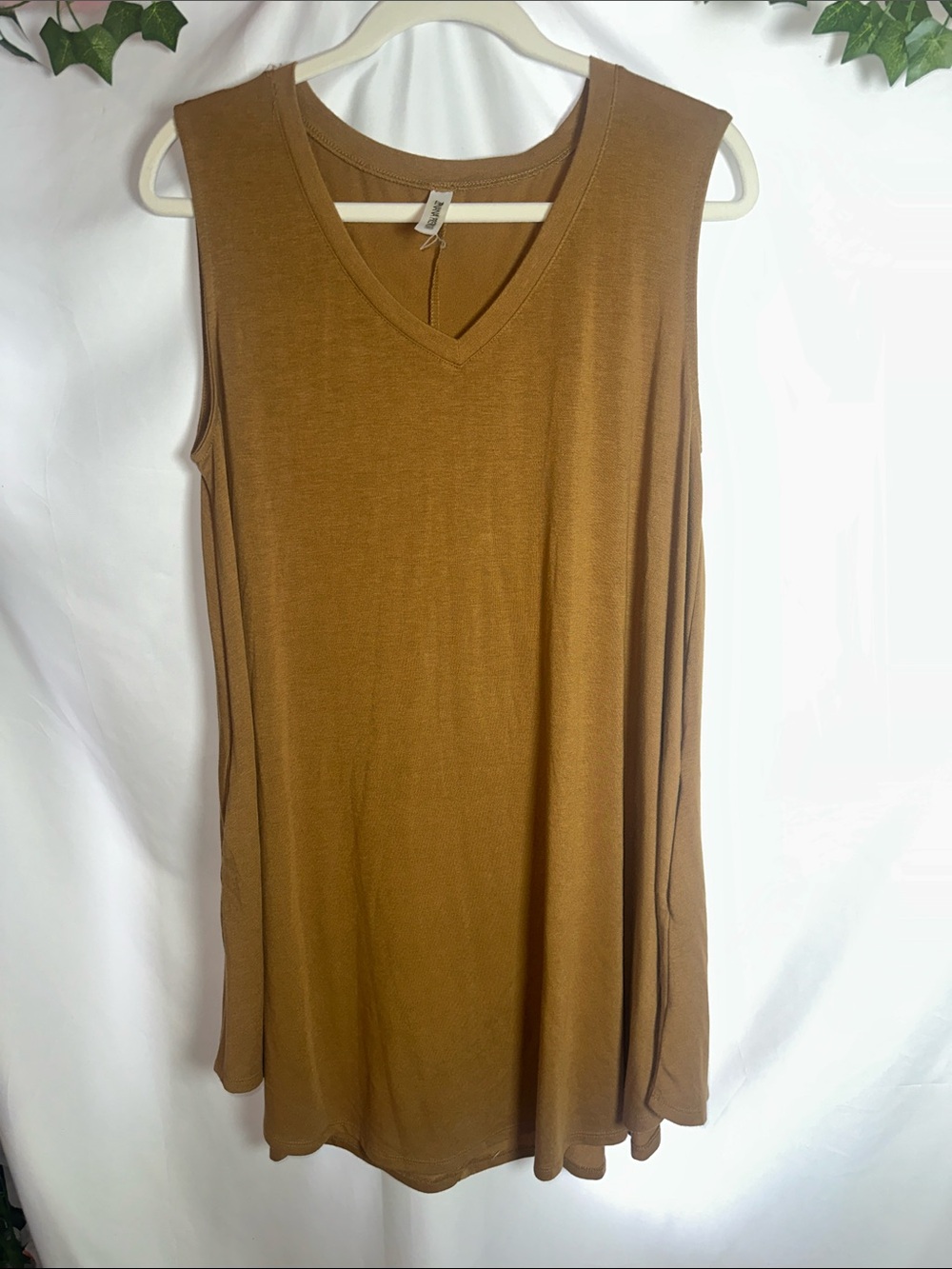 Zenana Outfitters Sleeveless V-Neck Tunic Top - Camel Brown